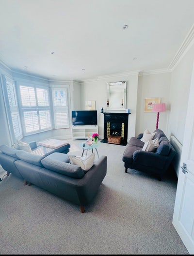 Beautiful Double Room + Own Bathroom  Main Photo