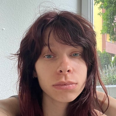 Art Student looking for a room  Main Photo