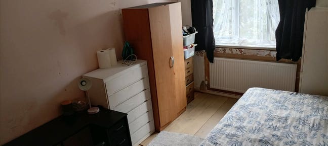 Large room for rent  Main Photo