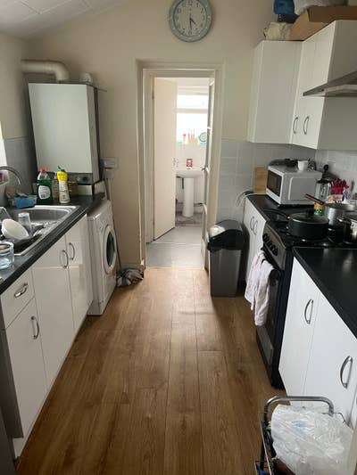 2/3 Bedroom house in Plaistow Main Photo