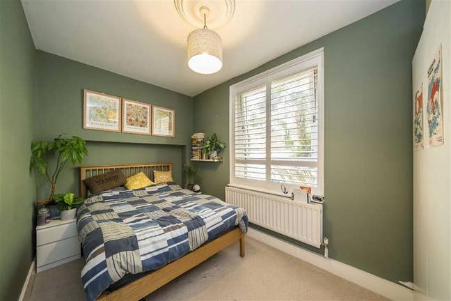 Double room, Furnished. Upton Main Photo