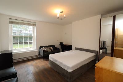 Massive Double Room in Central London-Kings Cross Main Photo