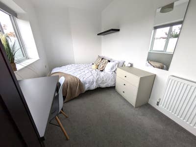  Modern Rooms Near Abbey Wood Station Main Photo