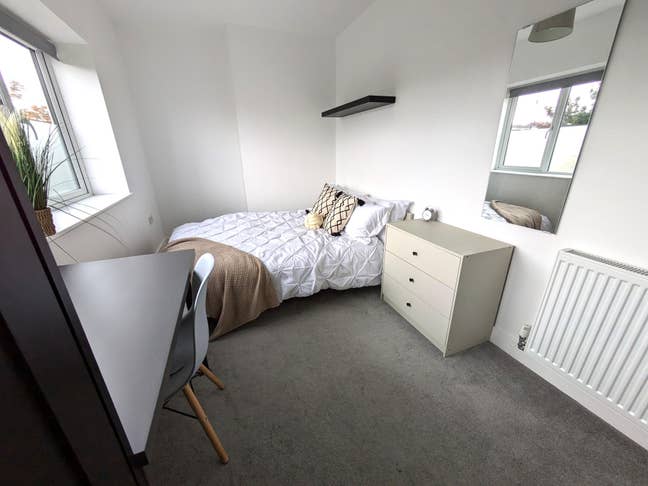  Modern Rooms Near Abbey Wood Station Main Photo