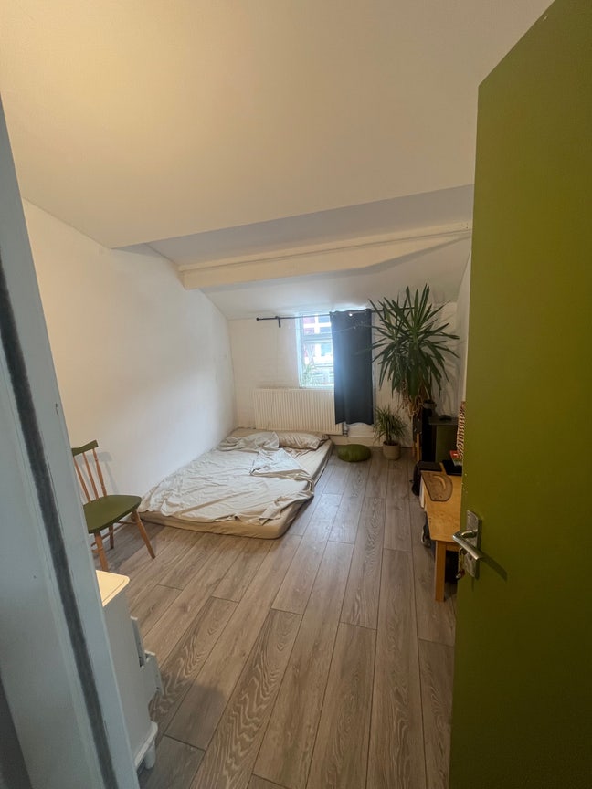 Warehouse room Sublet Main Photo