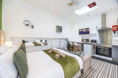 Furnished Studio in Islington – All Bills Included Main Photo