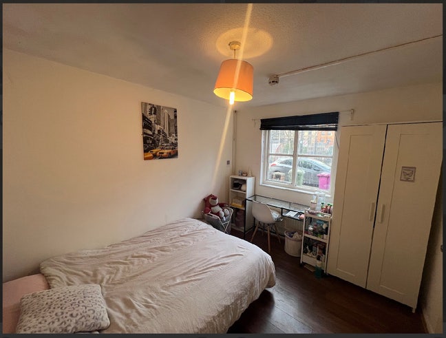 Spacious Room London City E1 Aldgate East Main Photo