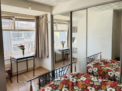 Furnsihed Double Room to Rent Main Photo