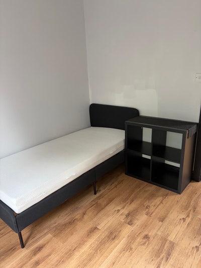 Bright and Airy 2 Bed Flat Main Photo