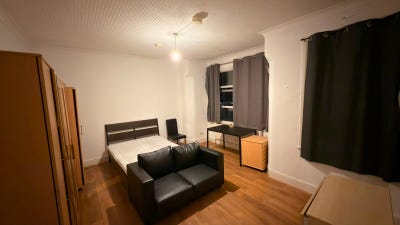 Double   Room  Near N17  Main Photo