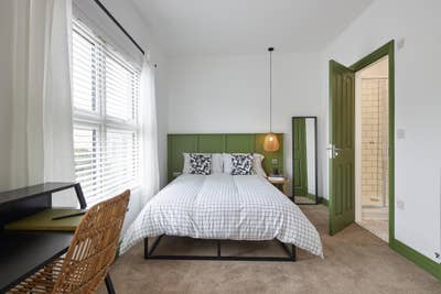23HR | Ashford Int Station | Double with Ensuite Main Photo