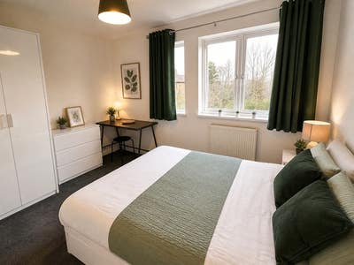Beautiful Dbl Rooms | Ctr MK | Fibre + Cleaner Main Photo