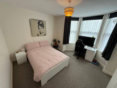 West Bridgford spacious, furnished double bedroom  Main Photo