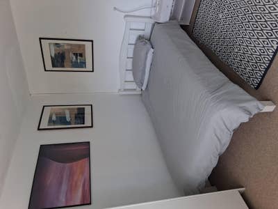 Room available for post grad student Main Photo