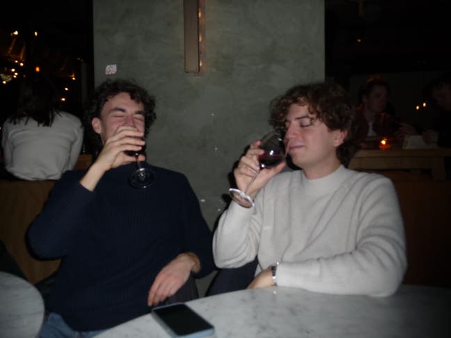 Two Students looking for a room in South Kensingto Main Photo
