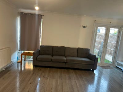 Bright and Airy 3 Bedroom House Basildon SS13 Main Photo