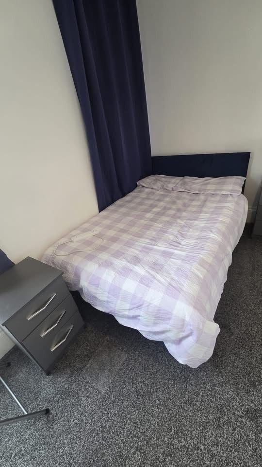 HU3 2TT | Ensuite Room | Bills Included-Furnished Main Photo