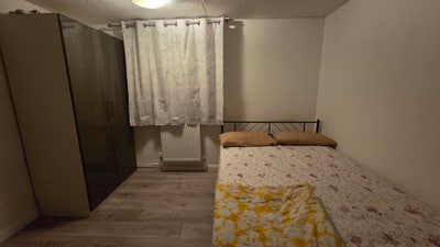 Large furnished double bedroom with new double bed Main Photo