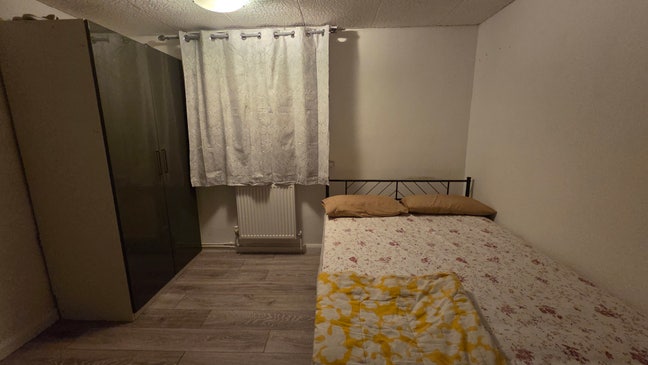 Large furnished double bedroom with new double bed Main Photo