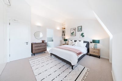 Large En Suite Double in Clap J- All Bills Inc!  Main Photo
