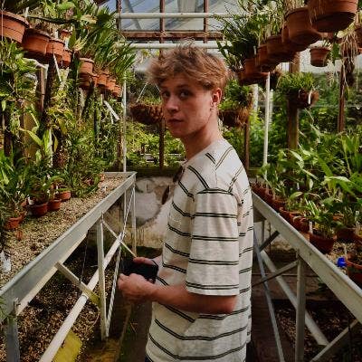 Looking For a Room or a Buddy up! :) Main Photo