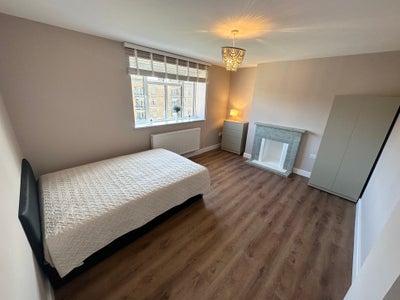 🏡 3 bright ROOMS in modern 3 bed + balcony - SEPT Main Photo