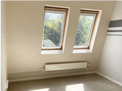 Flat in Calverley Close From &pound;900 Main Photo