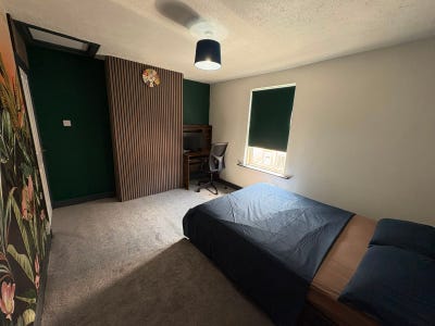 Modern double ensuite room in a 2 bedroom house Main Photo