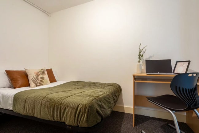 The Grafton Bronze Non-Ensuite Room available Main Photo