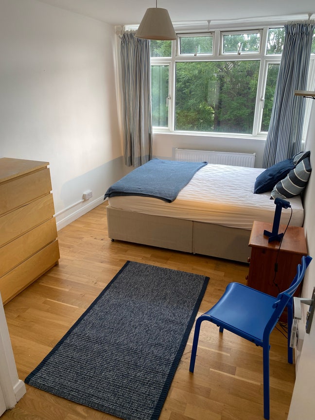 Southfields-Very Large Double Available Now! Main Photo