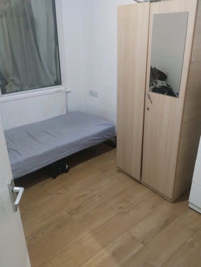 Box room in Waltham stow Main Photo