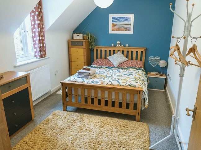 Looking for Like Minded Housemate type Lodger  Main Photo