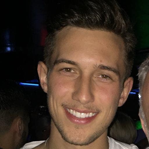 I am a male aged 31. I am looking for a doubl... Main Photo