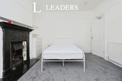Room to Rent - Brassey Street Main Photo
