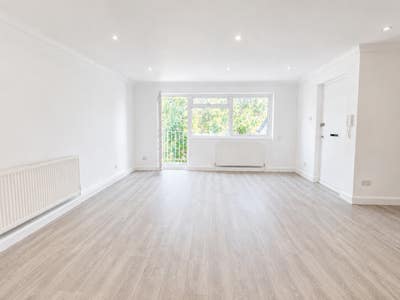 Amazing 2 bedroom in Harringey Main Photo