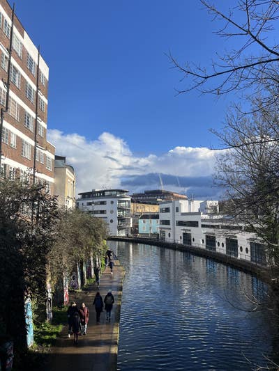 Studio - long term let in Camden with Canal Views Main Photo
