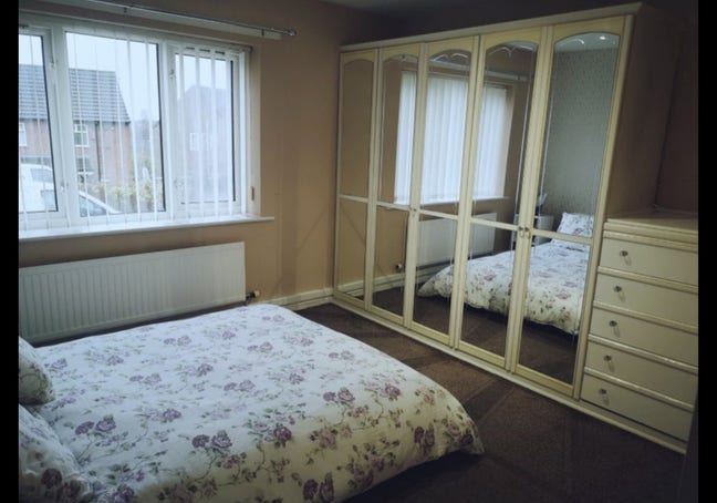 Double Room to Rent -M24 Main Photo