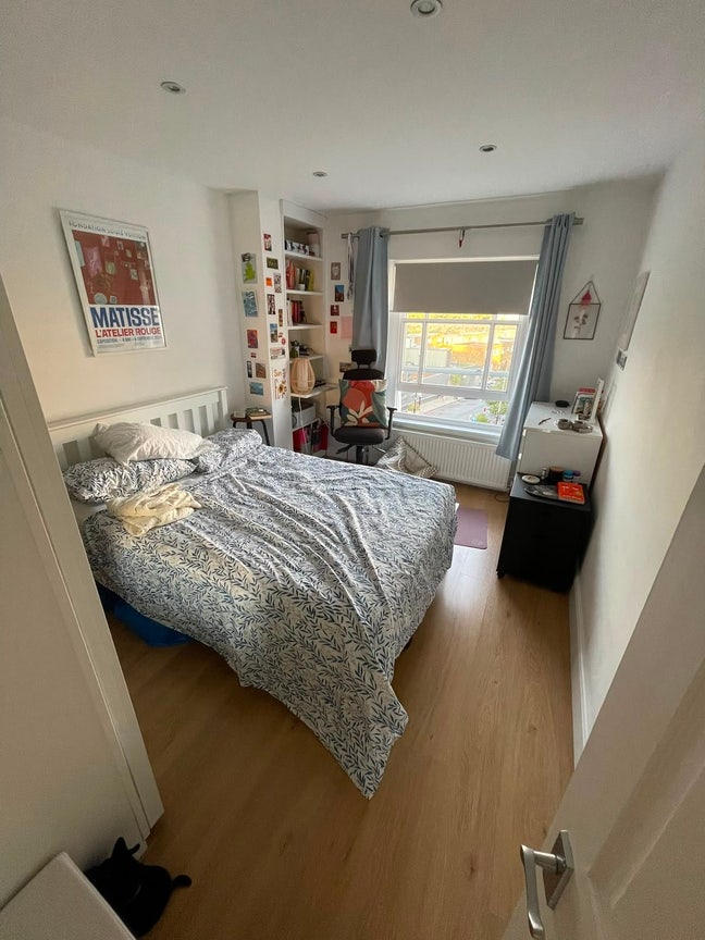 💛 Large double bedroom in 2bed flat in Islington  Main Photo