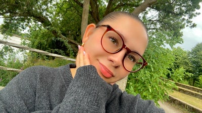 Professional Female seeks a double room Main Photo