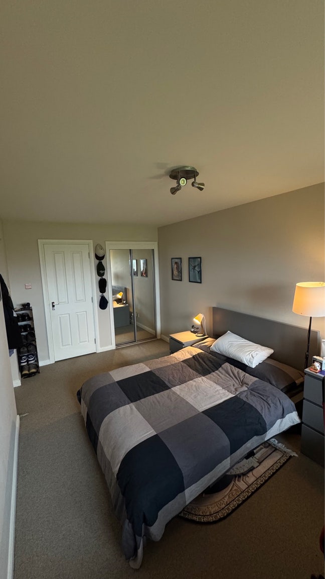 1 Room Available in City Quay (DD1) Main Photo