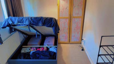 1 double bed room Main Photo