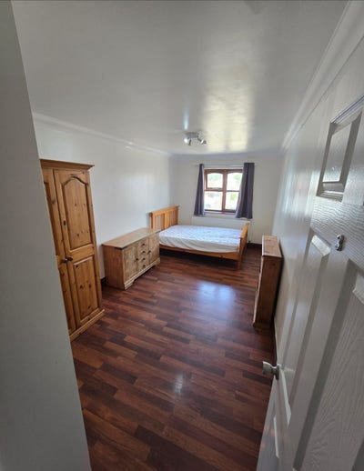 Double room in house share Main Photo