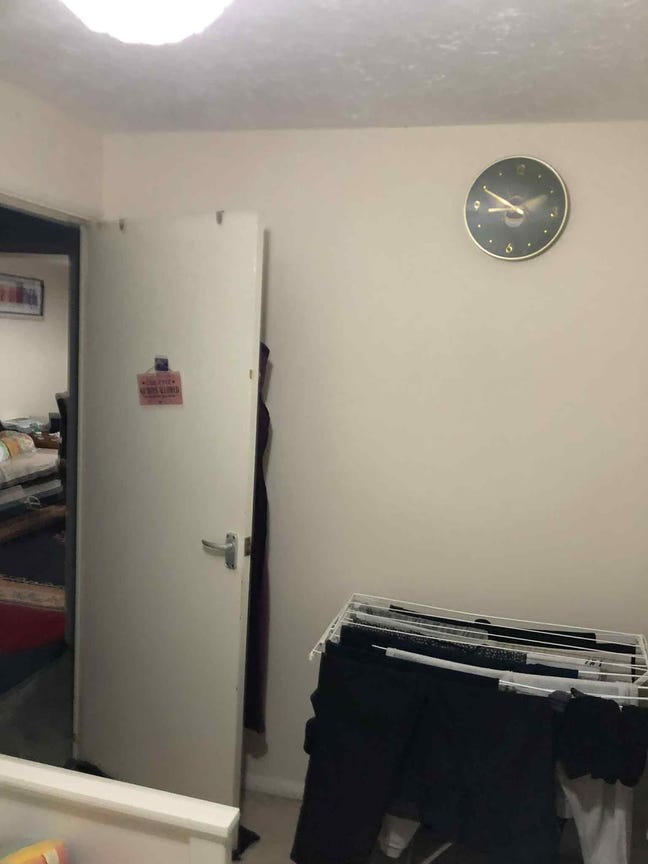Room available near town  Main Photo