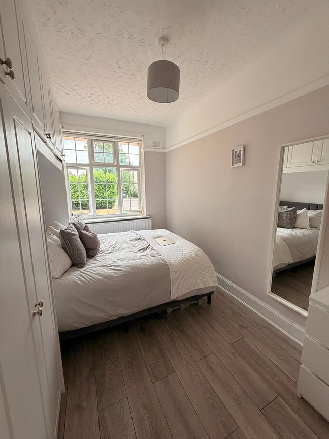  Double Room in the Heart of Beckenham Main Photo