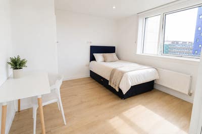 Luxury Brand New Rooms – 4-Bed Flat – 1min to Tube Main Photo