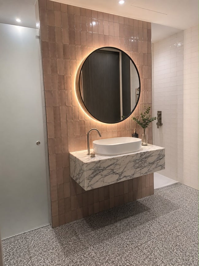 En-Suite Modern Bedroom Main Photo