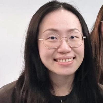 I am a professional female aged 31. I am look... Main Photo