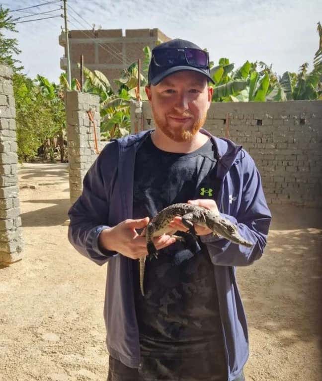 34 year old Male seeks a single or double room Main Photo