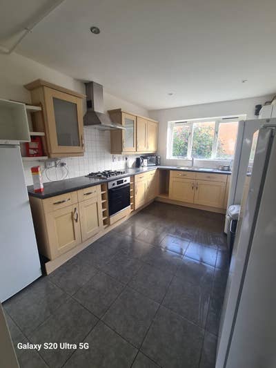 6 Bed Detached House, Knapp Gate, MK5 Main Photo