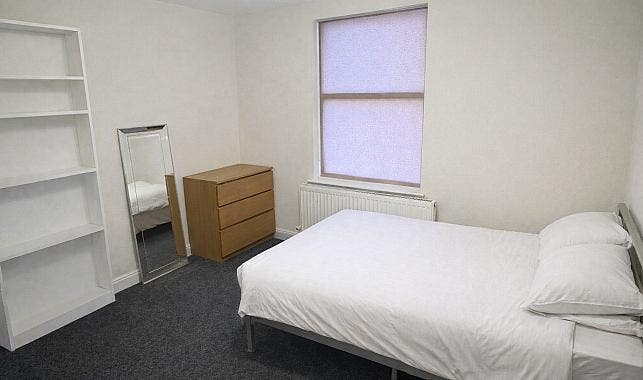 Double Room Available in Sharrow – &pound;312/month Main Photo